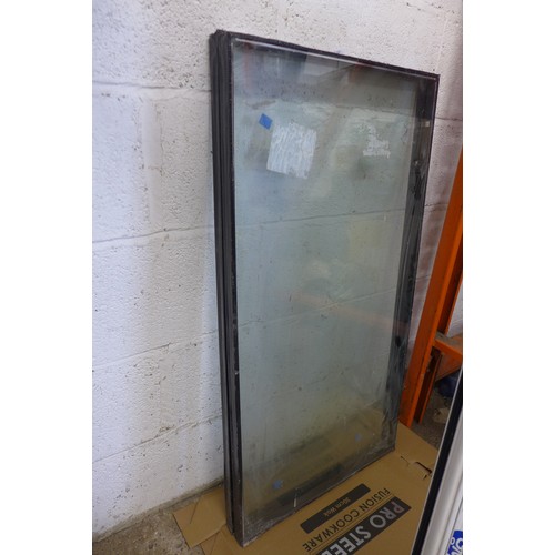 5153 - A Veka UPVC window frame with two panes of glass to fit