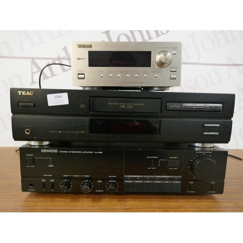 5086 - A quantity of hi-fi equipment including Teac T-H300 tuner, Teac CD-P3100 CD deck and a Kenwood KA-55... 