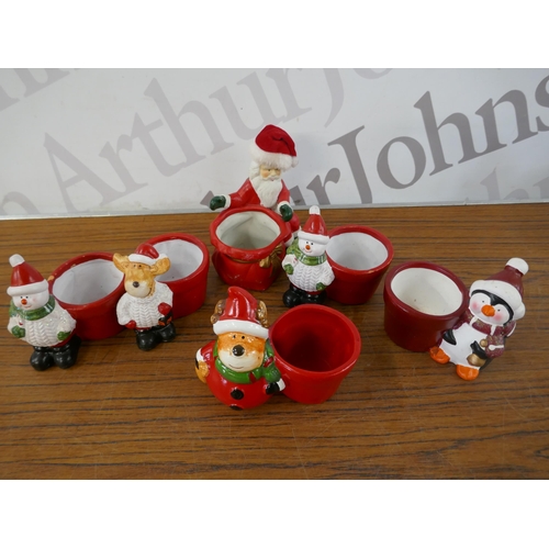 5238 - A quantity of Christmas decorations including tinsel, festive cups, etc