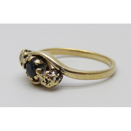 7003 - A 9ct gold, sapphire and diamond ring, 2g, M