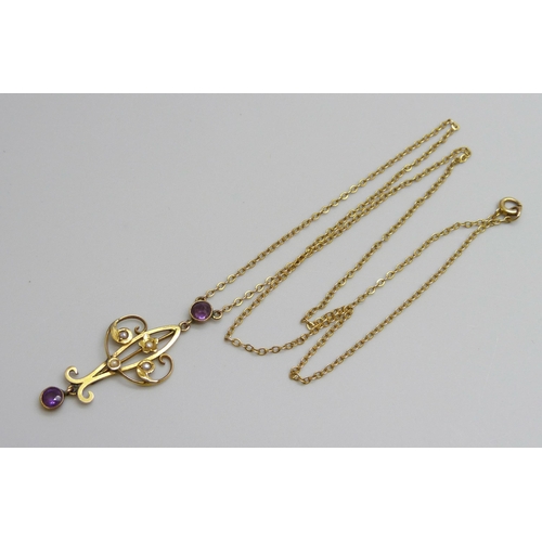 7010 - An Art Nouveau 9ct gold necklet, 2.2g