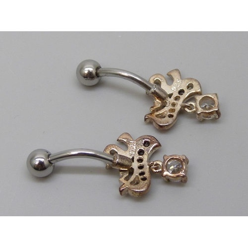 7027 - Two 925 silver 'belly' pierce bars