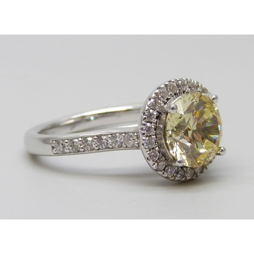 7031 - A 925 silver yellow Swarovski cubic zirconia ring, 4.4g, M