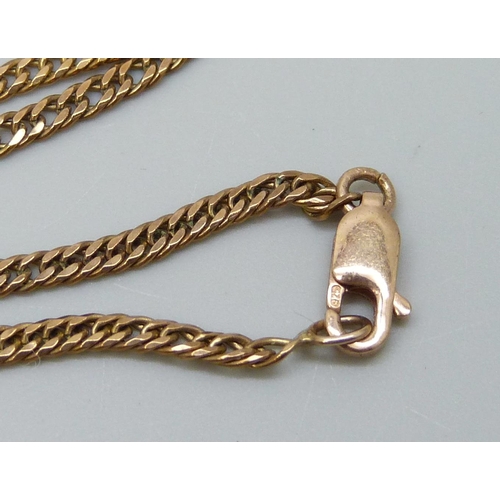 7052 - A yellow metal chain on a 925 silver gilt clasp, 4.3g, 36cm