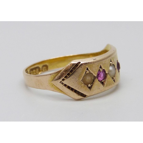 7064 - A Victorian 15ct gold, ruby and pearl ring, Chester 1876, 2.2g, L