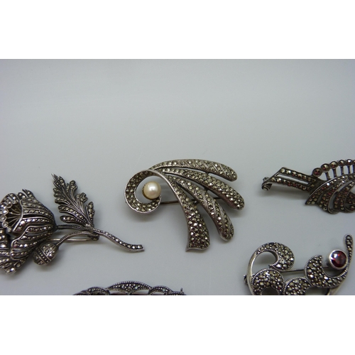 7107 - Five silver and marcasite brooches