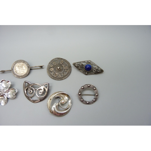 7155 - A collection of silver brooches, (two a/f, pin/hook)