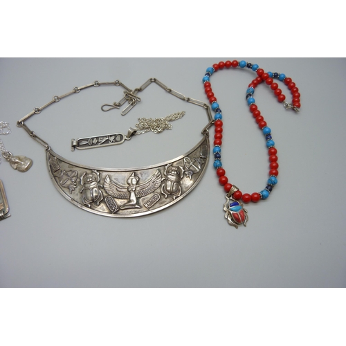 7186 - Jewellery including silver with Egyptian detail