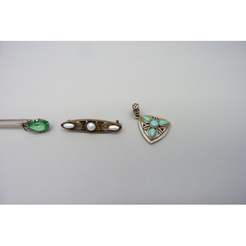 7189 - A Norwegian Marius Hammer silver and enamelled brooch, one other silver brooch and a pendant