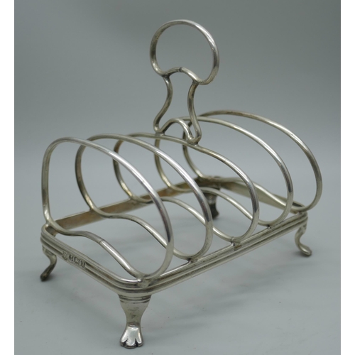 7335 - A silver toast rack, 107g