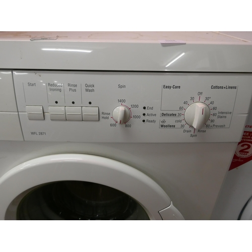 5098 - A Bosch WFL2871 1400 spin washing machine