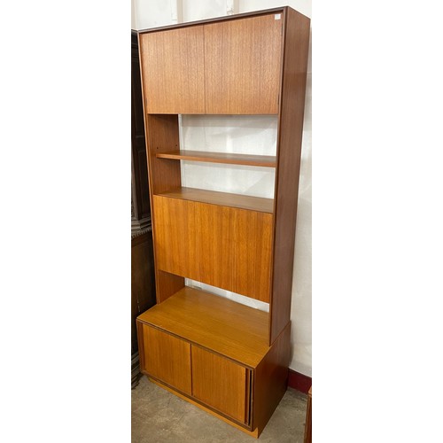 76 - A G-Plan Form-5 teak room divider