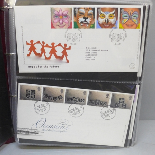 2086 - Stamps; an album of Great Britain first day covers from the period 2001-2005 (64)