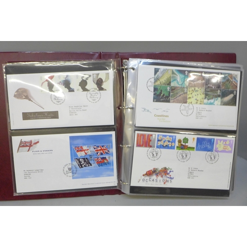 2086 - Stamps; an album of Great Britain first day covers from the period 2001-2005 (64)