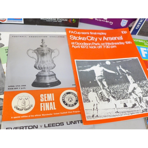 2093 - Thirty FA Cup Final programmes including 1959 final, Nottingham Forest v Luton Town