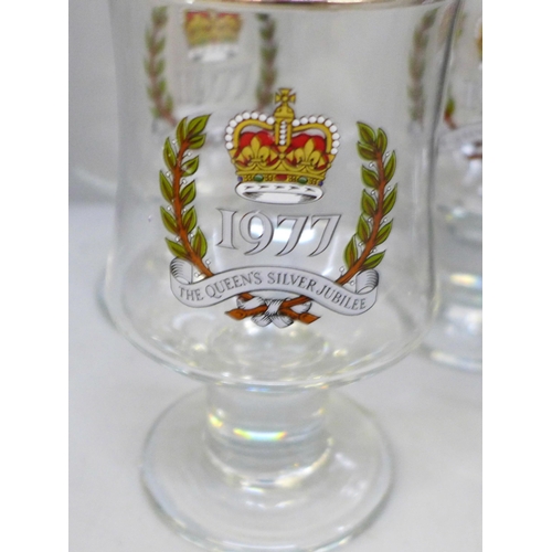 2098 - Four bottles of Courage 1977 Silver Jubilee Ale and four 1977 Silver Jubilee glasses **PLEASE NOTE T... 