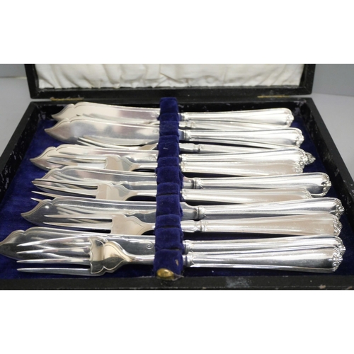 2106 - A collection of flatware including two cased sets