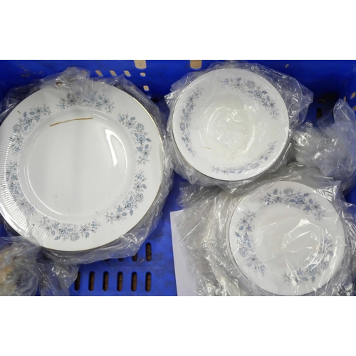 2237 - Two boxes of Royal Standard Festival tea and dinnerwares **PLEASE NOTE THIS LOT IS NOT ELIGIBLE FOR ... 