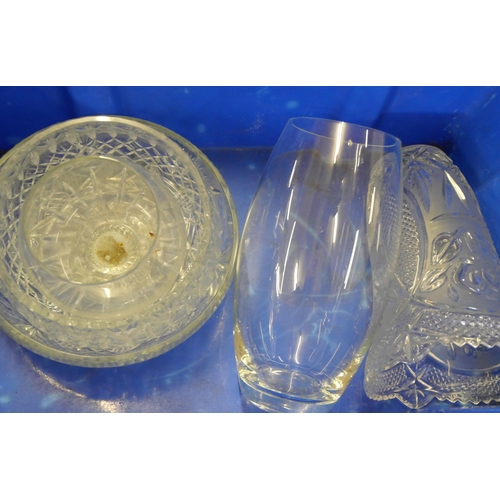 2271 - A large Murano glass basket, cut glass bowls and other mixed glass **PLEASE NOTE THIS LOT IS NOT ELI... 