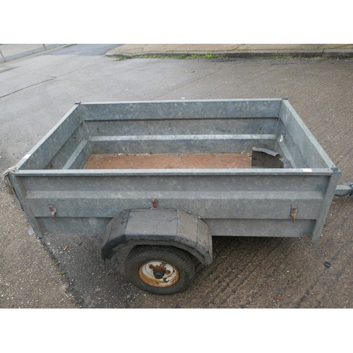 5271 - A 6 x 4 metal two wheel trailer