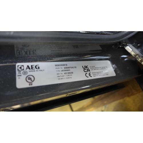 4074 - AEG Single Multifunction Oven, Original RRP £457.50 + vat * This lot is subject to vat