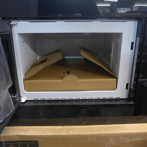 4122 - Electrolux Microwave Oven *This lot is subject to VAT