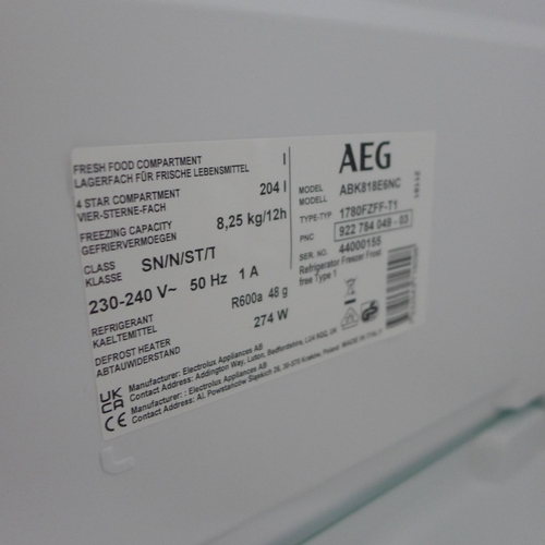 4019 - AEG Integrated Tower Freezer (Frost Free), Original RRP £849.17 + vat * This lot is subject to vat