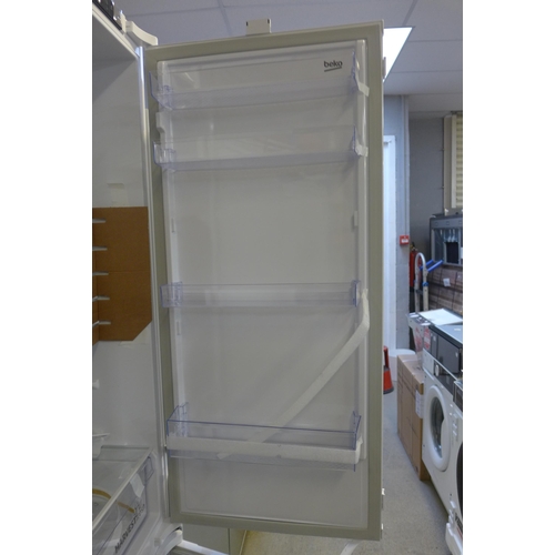 4021 - Beko Integrated fridge freezer 70/30 Neo Frost * This lot is subject to VAT