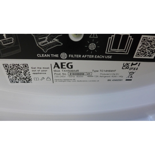 4039 - AEG 8kg Freestanding Condense Tumble Dryer 8kg, Original RRP £416.66 + vat * This lot is subject to ... 