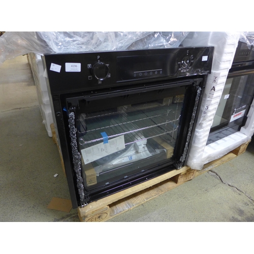 4196 - Beko built in oven (Door needs attention/transit damage) *This lot is subject to VAT