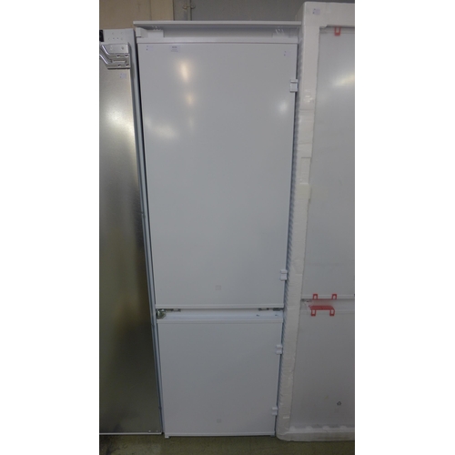 4235 - AEG Integrated 70/30 Fridge Freezer (Frost Free), Original RRP £832.50 + vat * This lot is subject t... 