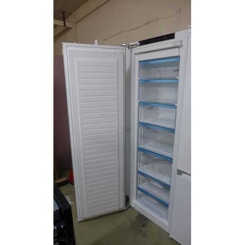 4236 - Bosch Series 6 Integrated In Column Frost Free Tower Freezer * This lot is subject to VAT