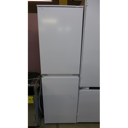 4241 - Zanussi 50/50 Fridge Freezer - Low Frost (Transit damage) Original RRP £441.66 + vat * This lot is s... 