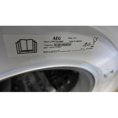 4250 - AEG Washer / Dryer 9Kg    - This lot requires a UK adapter  *This lot is subject to Vat