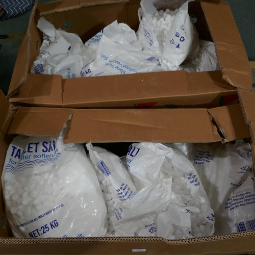 6475 - Large quantity of Tablet Salt  (341-286,293-305) *This lot is subject to Vat