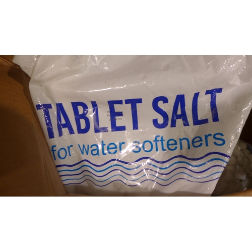 6475 - Large quantity of Tablet Salt  (341-286,293-305) *This lot is subject to Vat