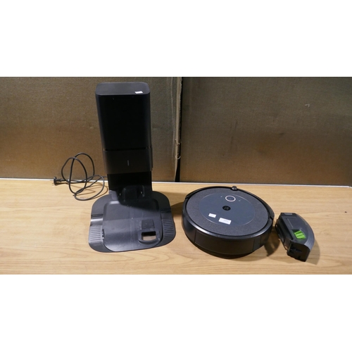 6005 - Irobot Roomba Robot Vacuum Cleaner and charging dock  - This lot requires a UK adapter (342-409) *Th... 