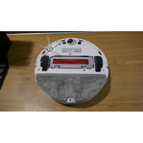 6008 - Roborock Q7 Max Plus robot vacuum cleaner and charging dock - This lot requires a UK adapter (342-40... 