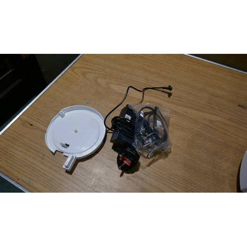 6010 - Samsung Jetbot Robot Vacuum cleaner with charging dock and box (348-294) *This lot is subject to Vat