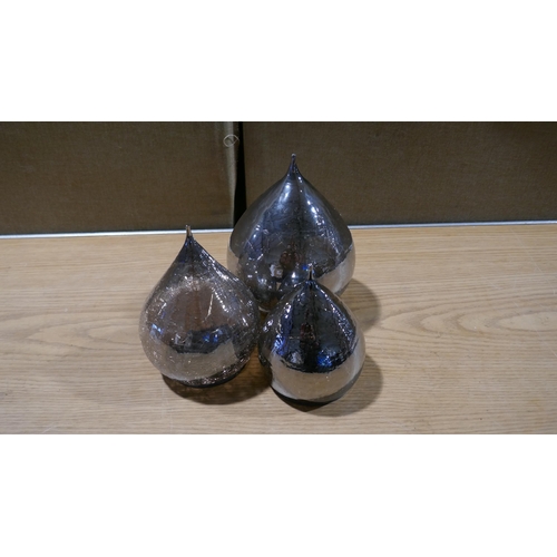 6020 - Gold & Grey Led Glass Raindrops (348-419) *This lot is subject to Vat