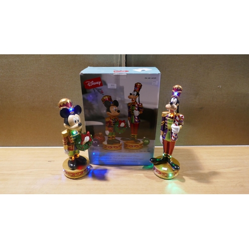 6022 - Disney Mickey/Goofy Nut Crackers with box  (348-413) *This lot is subject to Vat