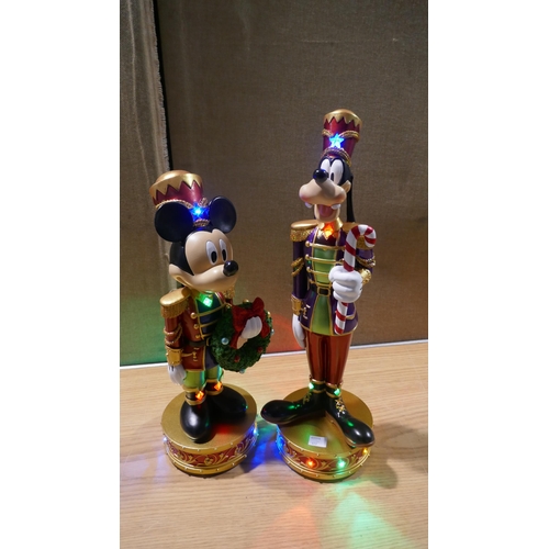 6022 - Disney Mickey/Goofy Nut Crackers with box  (348-413) *This lot is subject to Vat