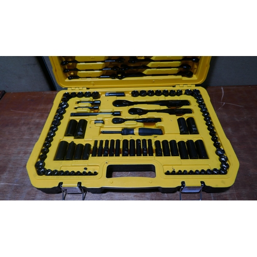 6068 - Dewalt Mechanics Set (342-28) *This lot is subject to Vat