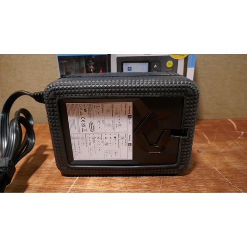 6070 - Ring Smart Diagnostic Battery Charger with box -  Model Rsc612    (348-393) *This lot is subject to ... 