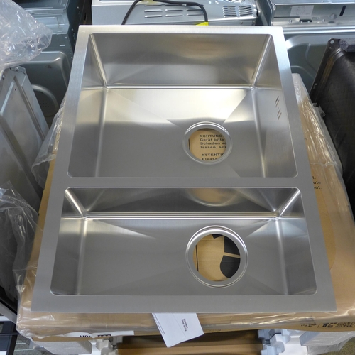 4159 - Stainless Steel Bowl 1.5 *This lot is subject to VAT