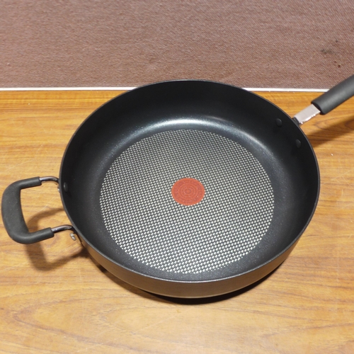 6234 - Tefal Deep Saute Pan 4.7L (342-236) *This lot is subject to Vat