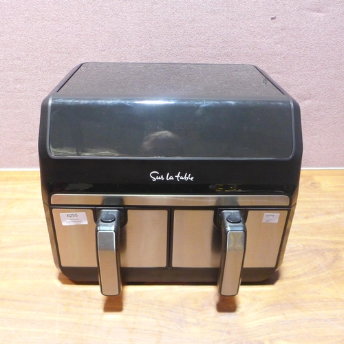 6255 - Sur La Table Air Fryer (Cracked Back)   This lot requires a UK adapter (342-449) *This lot is subjec... 