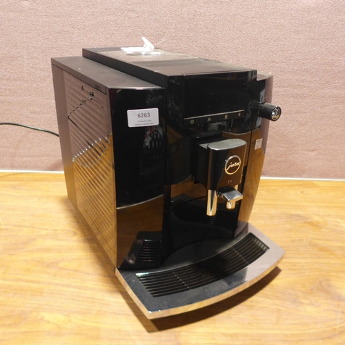 6263 - Jura E4 Coffee Machine    - This lot requires a UK adapter (342-458) *This lot is subject to Vat