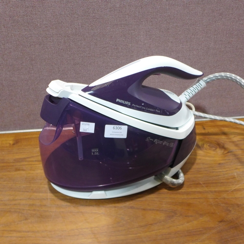 6306 - Philips Perfect care Iron  - This lot requires a UK adapter (342-346) *This lot is subject to Vat