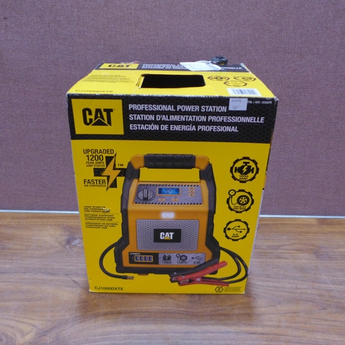 6316 - Cat Jump Starter 1200 Amp - This lot requires a UK adapter (342-509) *This lot is subject to Vat